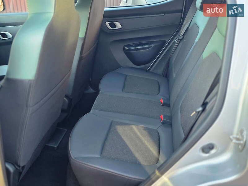 Внедорожник / Кроссовер Dacia Spring 2025 в Самборе