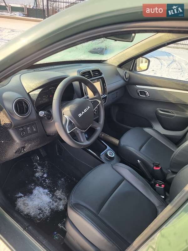 Внедорожник / Кроссовер Dacia Spring 2023 в Новоархангельске