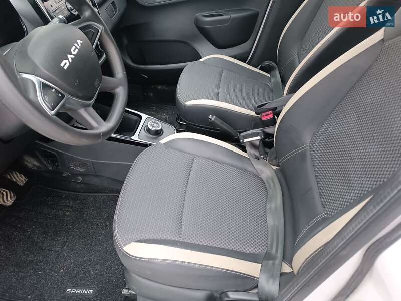 Позашляховик / Кросовер Dacia Spring 2023 в Дубні
