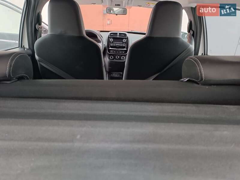 Позашляховик / Кросовер Dacia Spring 2023 в Дубні