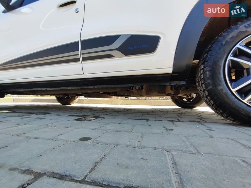 Внедорожник / Кроссовер Dacia Spring 2022 в Самборе