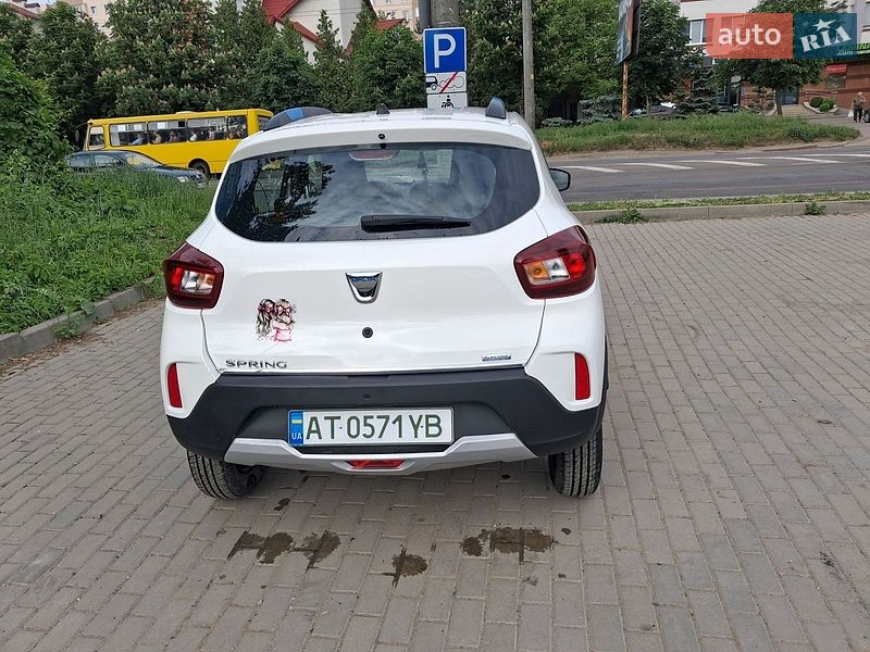 Внедорожник / Кроссовер Dacia Spring 2020 в Калуше