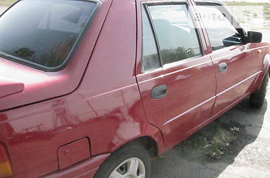 Лифтбек Dacia SuperNova 2003 в 