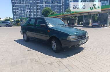 Седан Dacia SuperNova 2001 в Луцьку