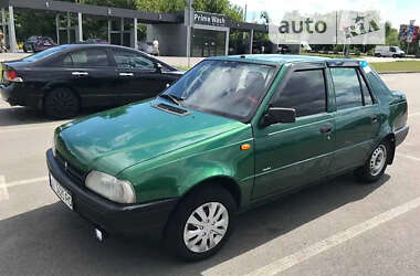 Седан Dacia SuperNova 2003 в Бучі