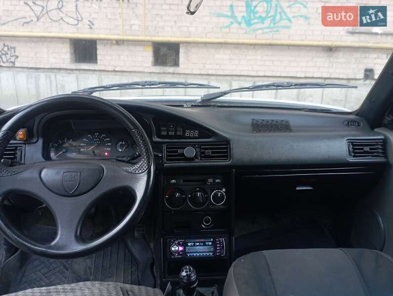 Седан Dacia SuperNova 2003 в Киеве
