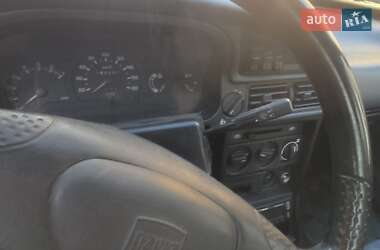 Седан Dacia SuperNova 2003 в 