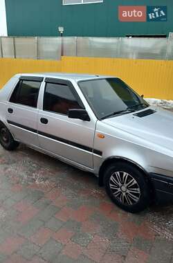 Седан Dacia SuperNova 2002 в Тернополі