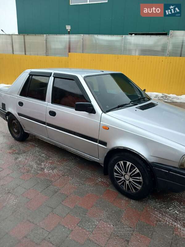 Dacia SuperNova 2002 Dacia SuperNova 2002