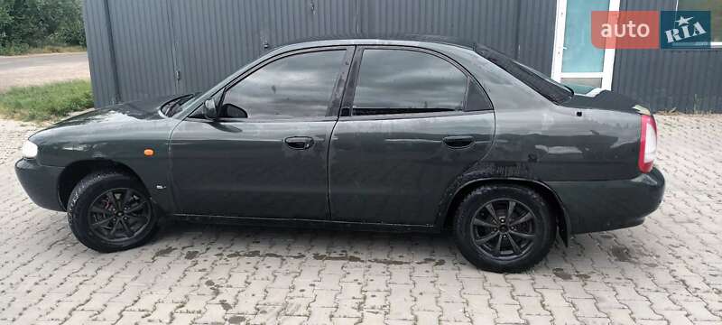 Седан Daewoo Alpheon 2010 в 