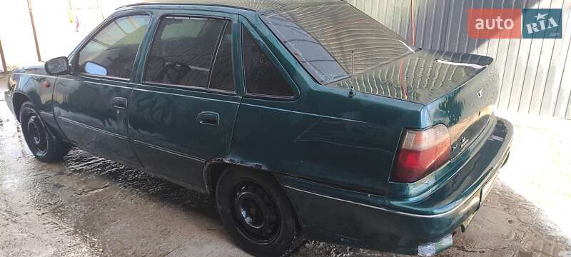 Седан Daewoo Cielo 1995 в Синельниково