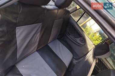 Седан Daewoo Cielo 1995 в Синельниково