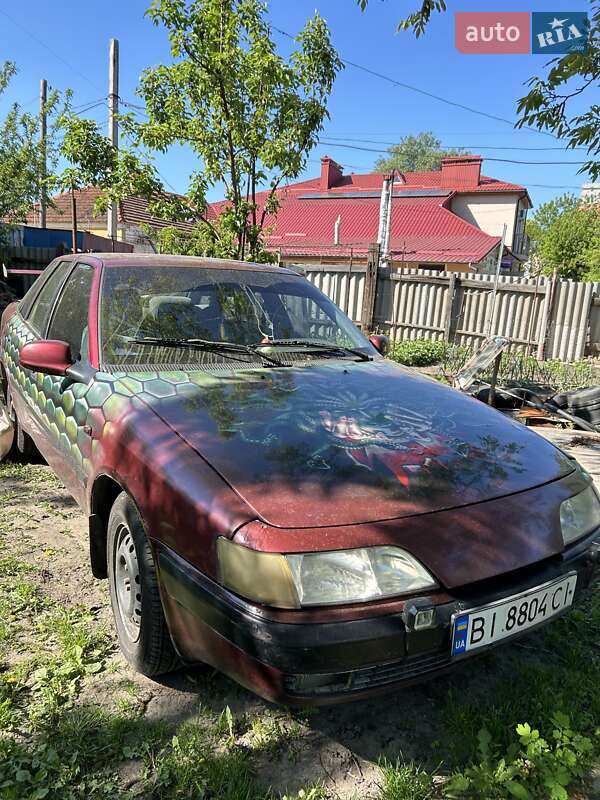 Седан Daewoo Espero 1996 в Полтаві