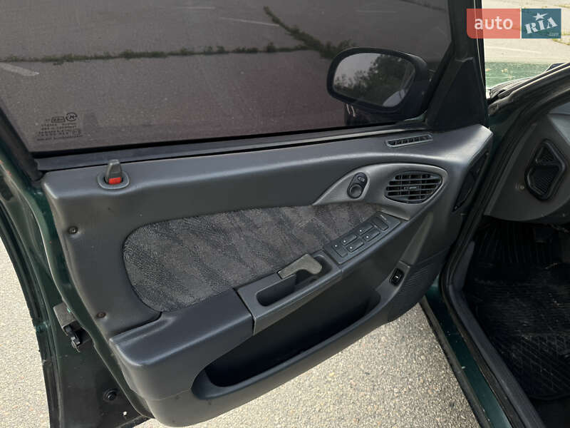 Седан Daewoo Espero 1997 в Кропивницькому