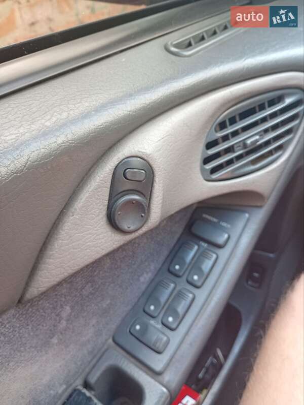 Седан Daewoo Espero 1997 в Сарнах