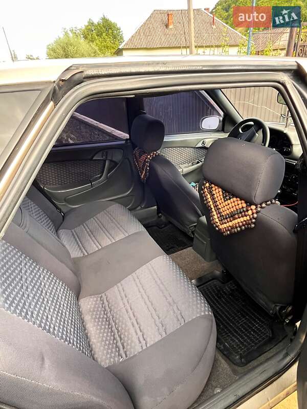 Седан Daewoo Espero 1995 в Хусте