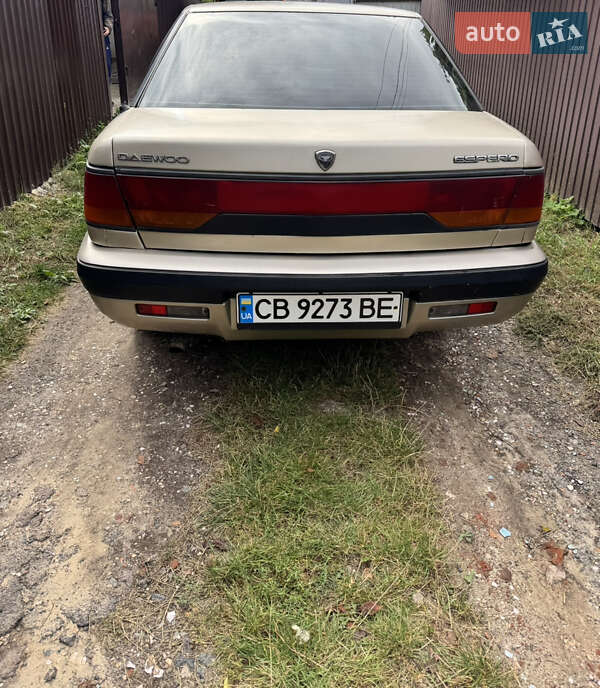 Седан Daewoo Espero 1998 в Чернігові