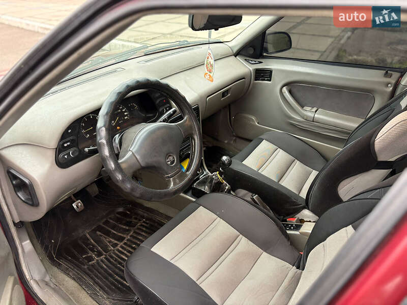 Седан Daewoo Espero 1993 в Кривом Роге