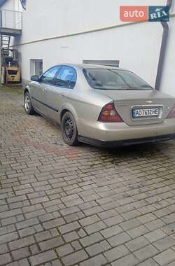Седан Daewoo Evanda 2002 в Мукачевому
