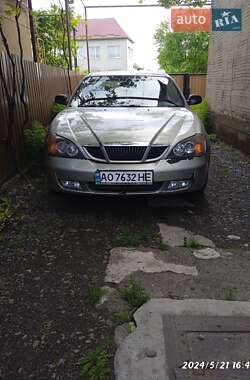 Седан Daewoo Evanda 2002 в Мукачевому