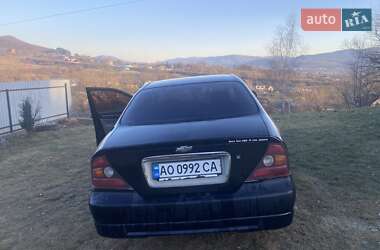Седан Daewoo Evanda 2003 в Ужгороді