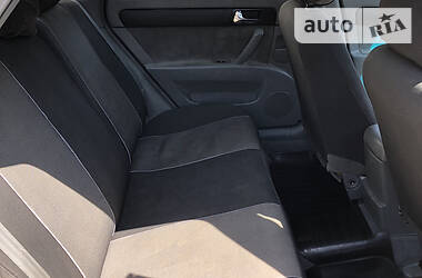 Седан Daewoo Gentra 2013 в 