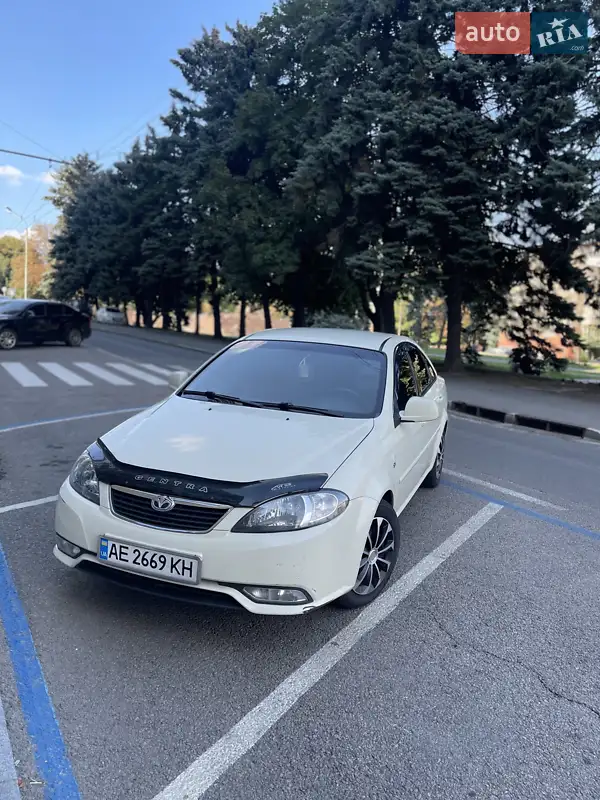 Daewoo Gentra 2014