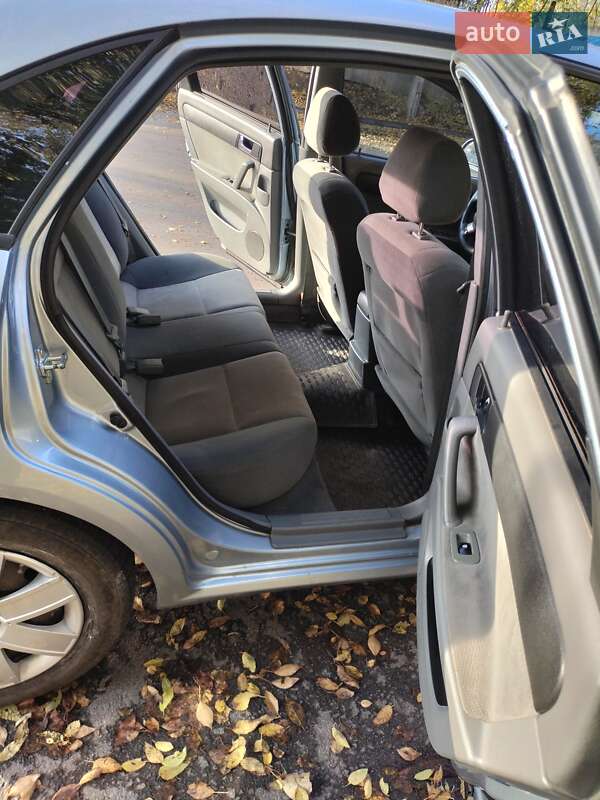 Седан Daewoo Gentra 2015 в Днепре
