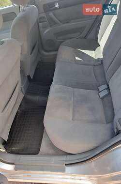 Седан Daewoo Gentra 2013 в 