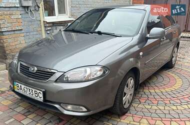 Седан Daewoo Gentra 2013 в Кропивницком