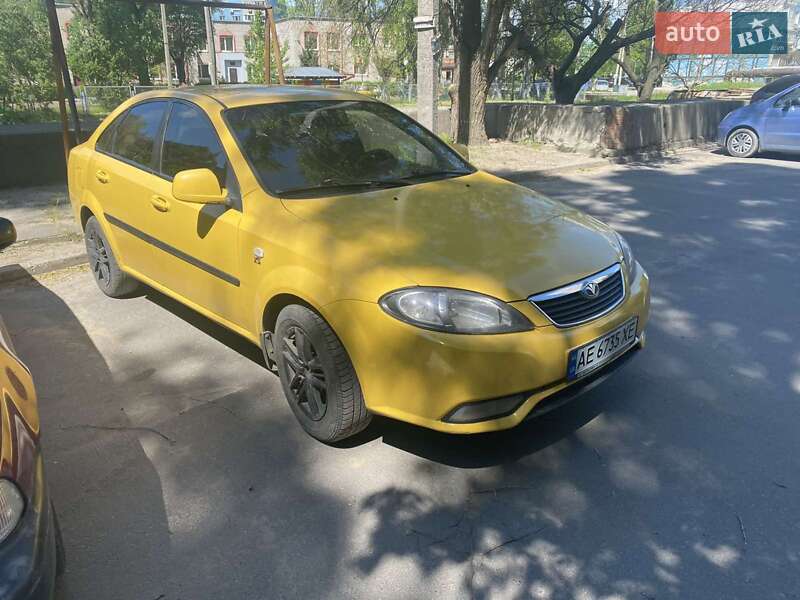 Седан Daewoo Gentra 2013 в Днепре