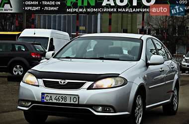 Седан Daewoo Gentra 2015 в Черкасах