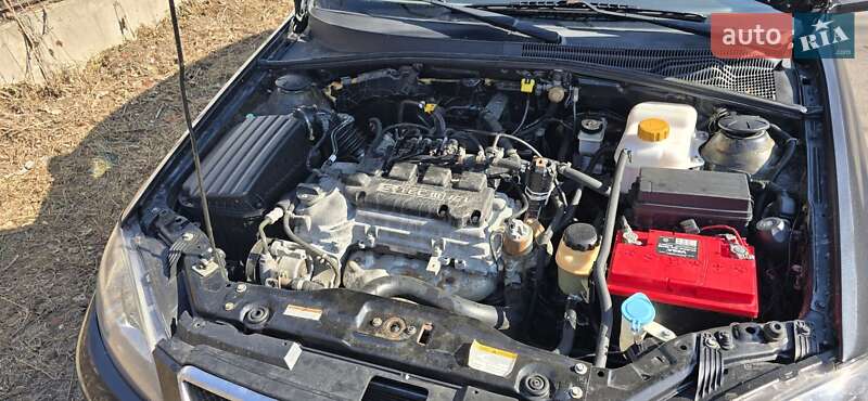 Седан Daewoo Gentra 2013 в Києві