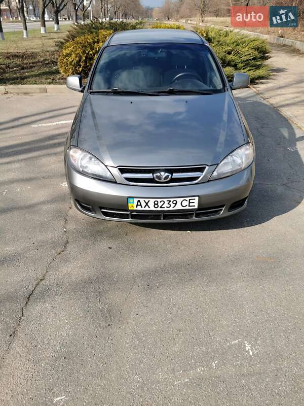 Седан Daewoo Gentra 2013 в Харькове