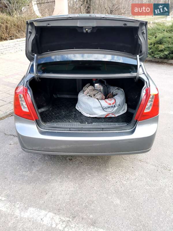 Седан Daewoo Gentra 2013 в Харькове