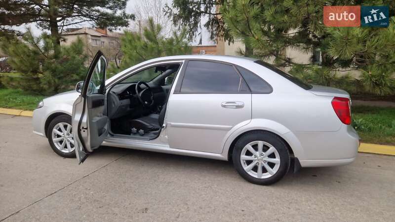 Седан Daewoo Gentra 2013 в Долинской