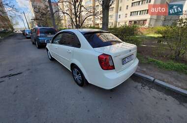 Седан Daewoo Gentra 2014 в 