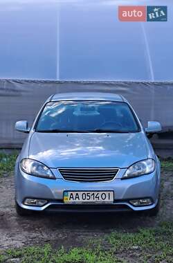 Седан Daewoo Gentra 2013 в Киеве