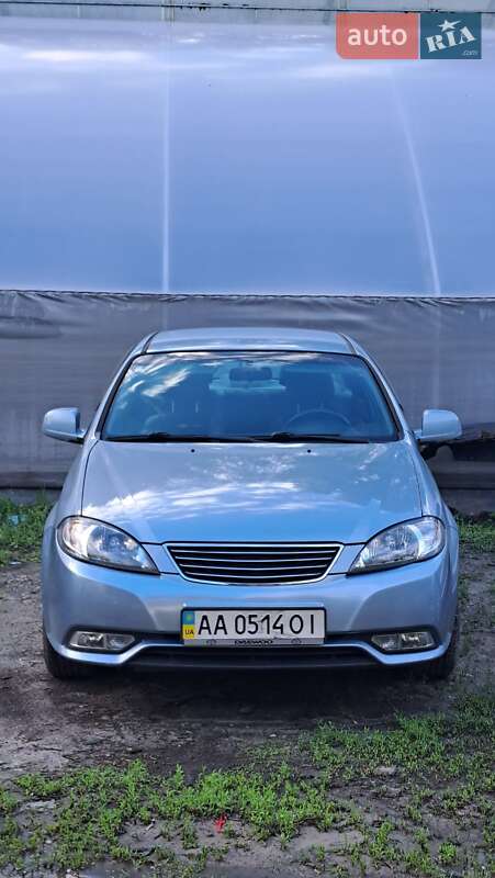 Седан Daewoo Gentra 2013 в 