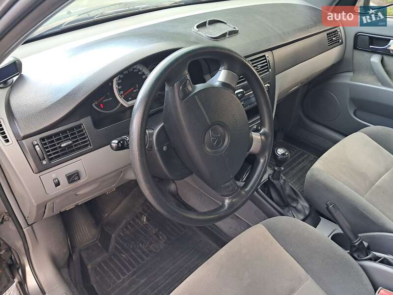 Седан Daewoo Gentra 2014 в Ирпене