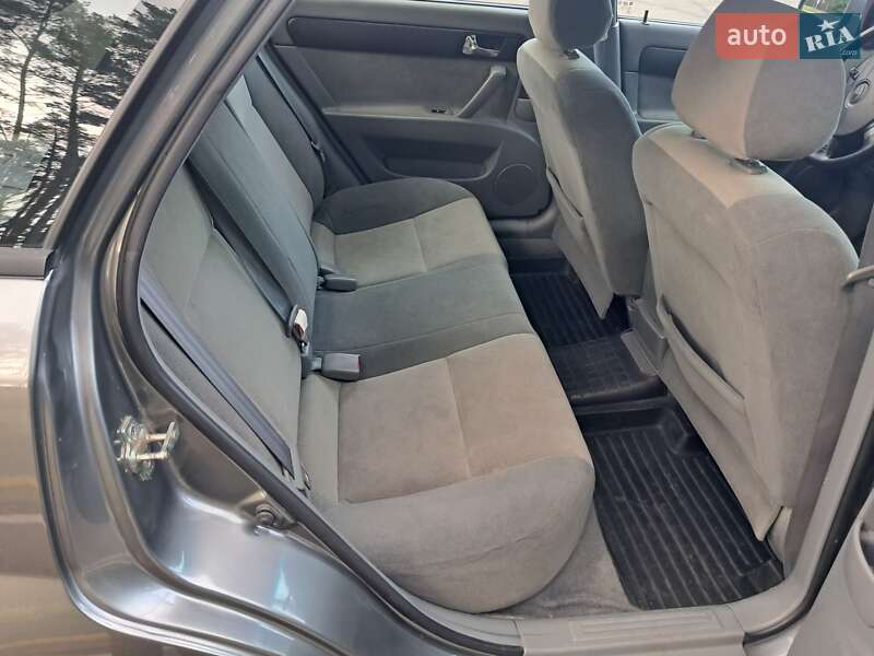 Седан Daewoo Gentra 2014 в Ирпене