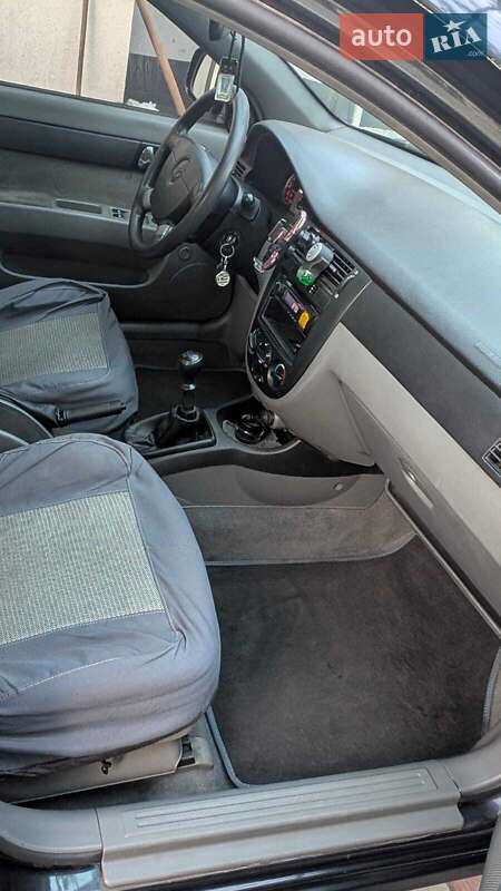 Седан Daewoo Gentra 2013 в Одессе