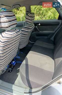 Седан Daewoo Gentra 2015 в 