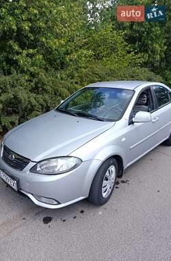 Седан Daewoo Gentra 2015 в 