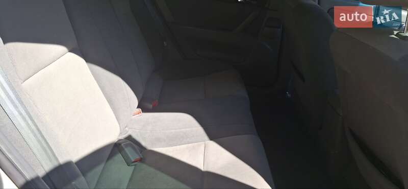 Daewoo Gentra 2015