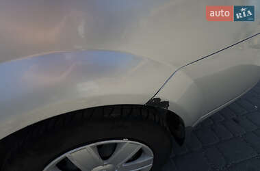 Седан Daewoo Gentra 2014 в 