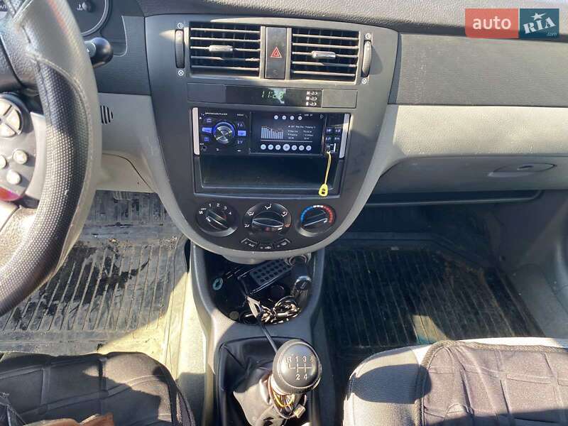 Седан Daewoo Gentra 2014 в Миколаєві