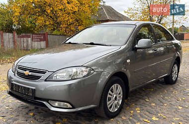 Седан Daewoo Gentra 2013 в 