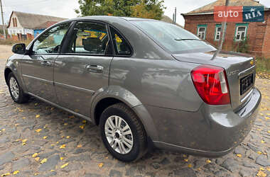 Седан Daewoo Gentra 2013 в 