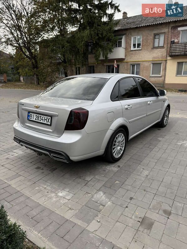 Седан Daewoo Gentra 2014 в Полтаві